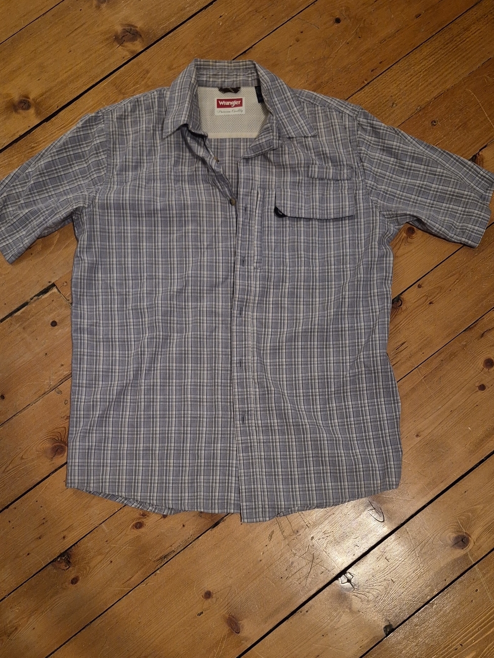 Wrangler Light Blue Plaid Short Sleeve Button-Down Shirt